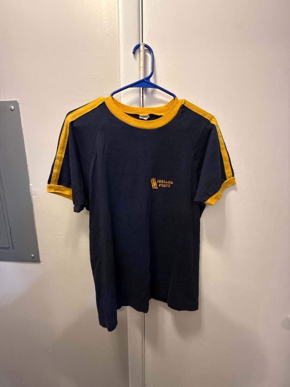 Champion Indiana State Ringer T-Shirt Size Large Vintage Navy Yellow